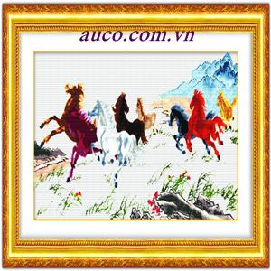 Khung tranh viền ánh vàng